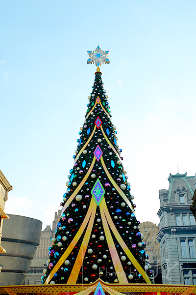 USJの大きなクリスマスツリー