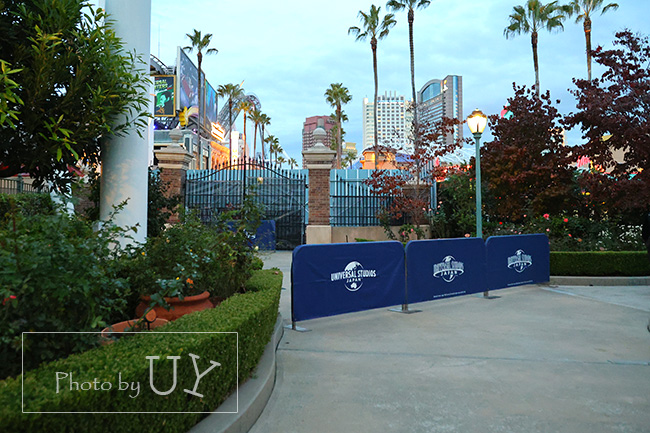 セントラルパークの入り口に仮囲い