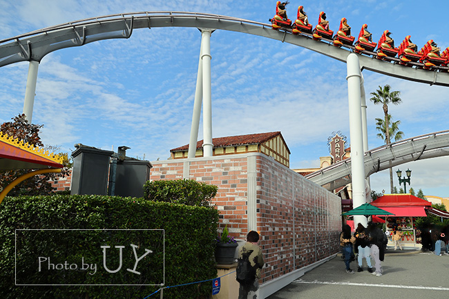 セントラルパーク入口の門柱あたり